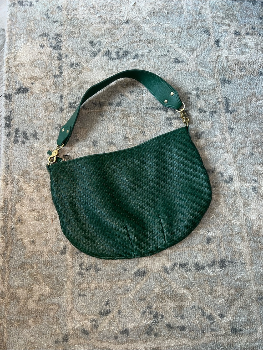 Clare V Moyan messenger green